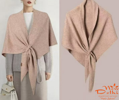 Косинка тепла з вовни, світла пудра, розмір 120*120 см.