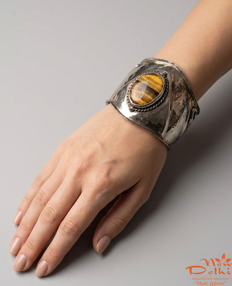 Браслет скоба с нат камнем Тигрове око, металл, Індія